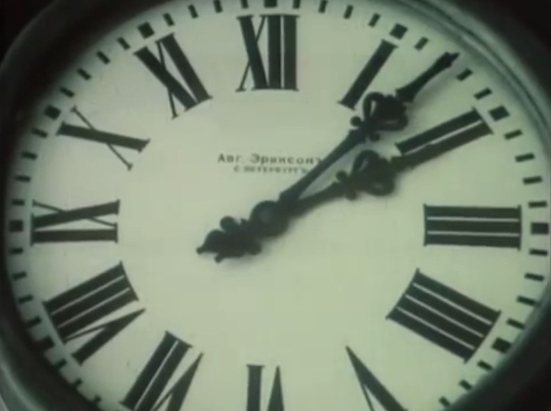 Кино с часовым механизмом