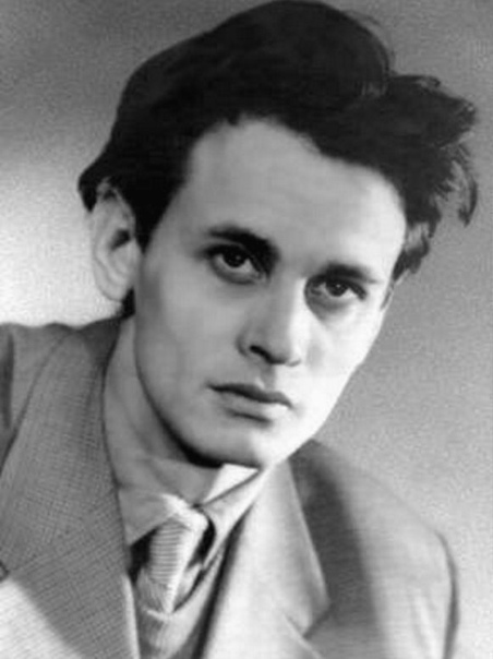 На «Мосфильм». Срочно!