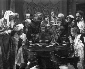 Студия выходила в лидеры