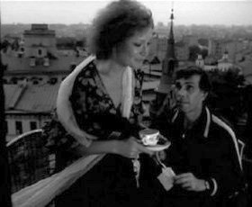 Нарочито нелепо