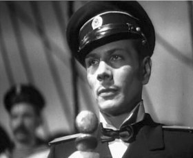 Любит и чувствует море