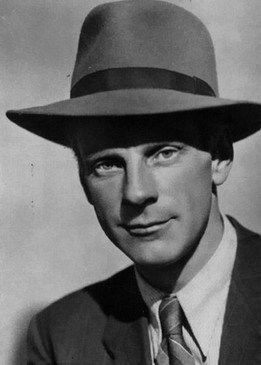 Современный советский герой