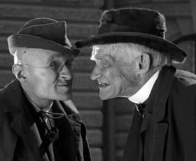 Тщедушный с виду мужичок