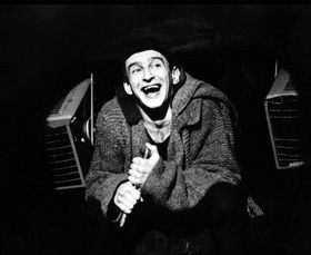 В нем есть что-то от зверья 