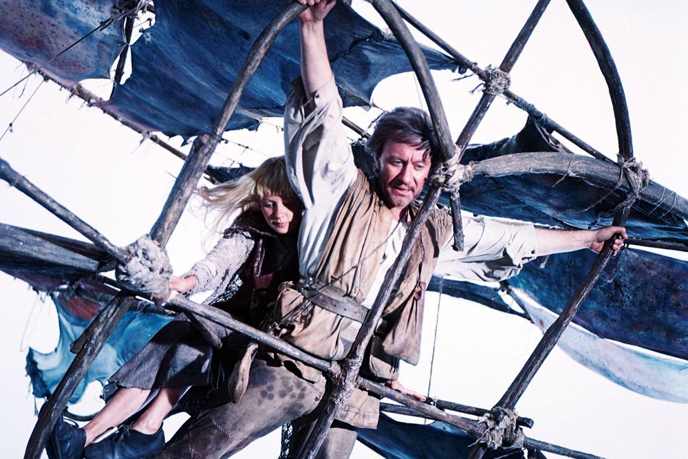 «Кино - рассказ визуальный. Сериал - вербальный»