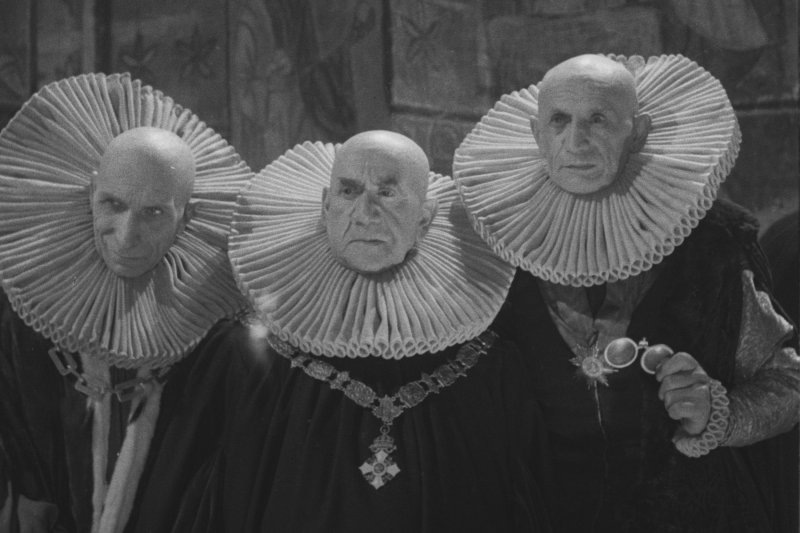 Кино тоталитарной эпохи